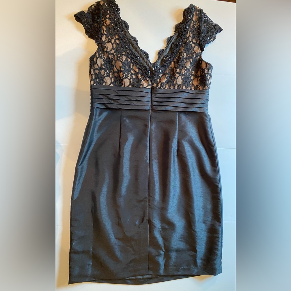 SL Fashions Black Beaded and Sequins Detail Midi Cocktail Dress, size 14 - Picture 10 of 13